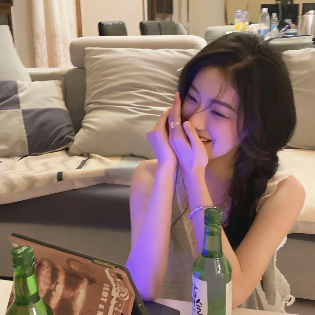 白莲花度假村第一季